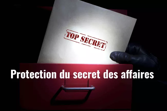 Mains échangeant un document top secret